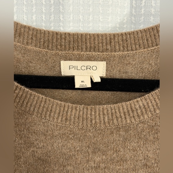 Pilcro Sweaters - Anthropology Pilcro Woman’s Brown Cropped Crewneck 100% Cashmere Sweater.Size XL